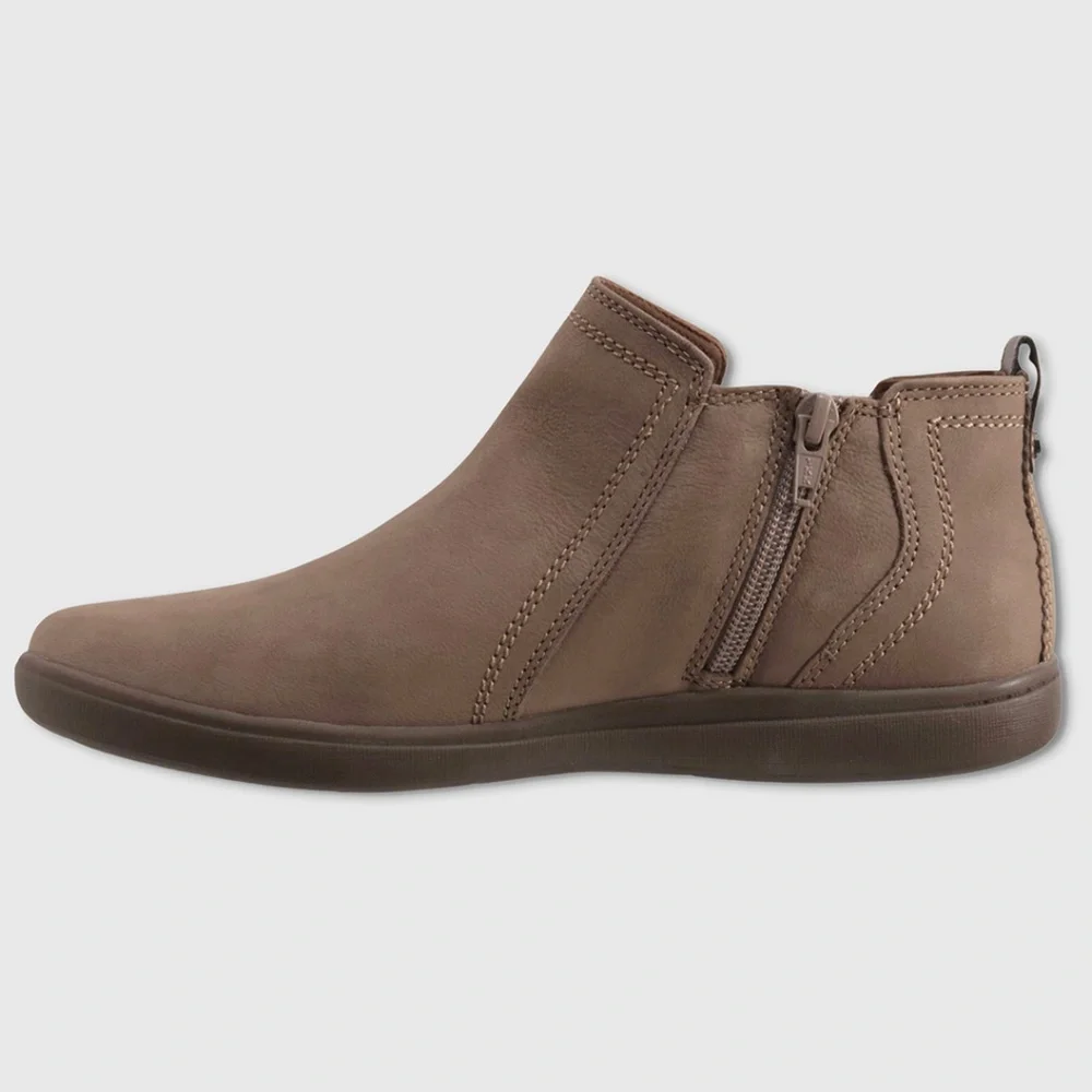 Cobb Hill Bailee Chelsea Boots - NEW Womens Size 8.5 Taupe - #47038-CL2